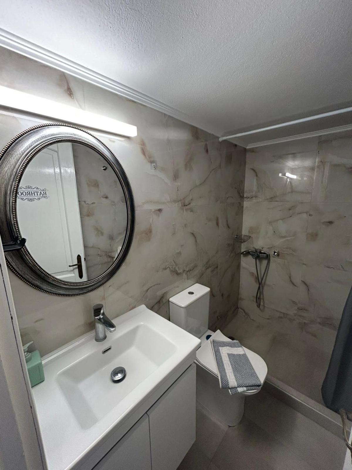 פטרה Roxani Studios-Apartments מראה חיצוני תמונה